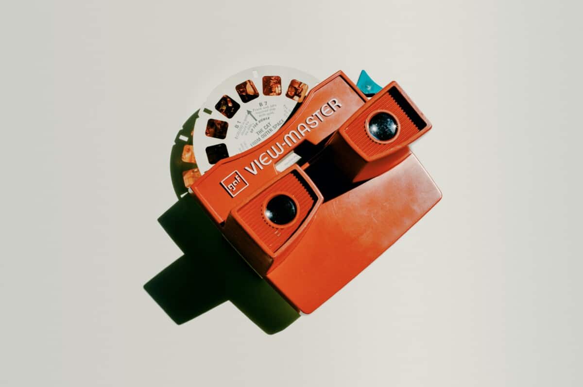 Red viewmaster toy